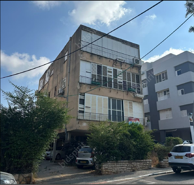 חכם, רם ושות' - משרד עו"ד | מכר בכינוס נכסים - דירה בהרצליה