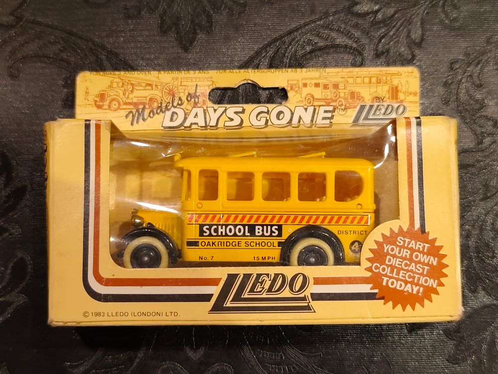 School Bus (1934) by LLEDO (Models of Days Gone)