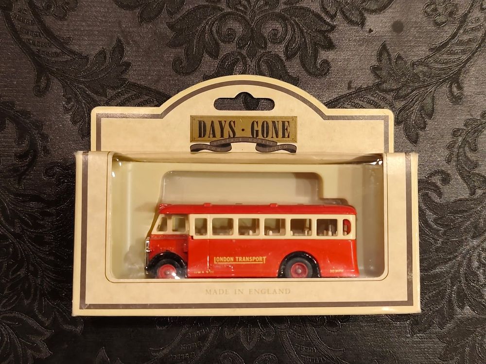 AEC Regal Single Deck Bus (1932) by LLEDO (Days Gone). LONDON TRANSPORT Bus