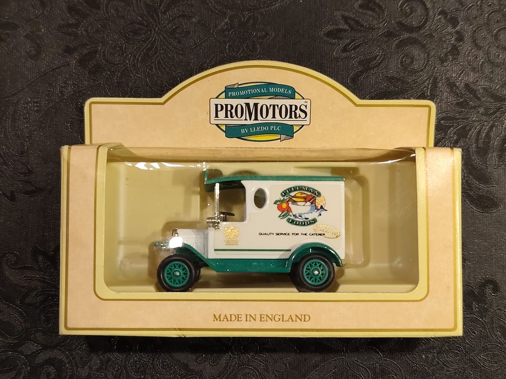 Ford Van model T (1920) Pullman Foods Promotional Model by LLEDO . Limited Edition. Number 374 
