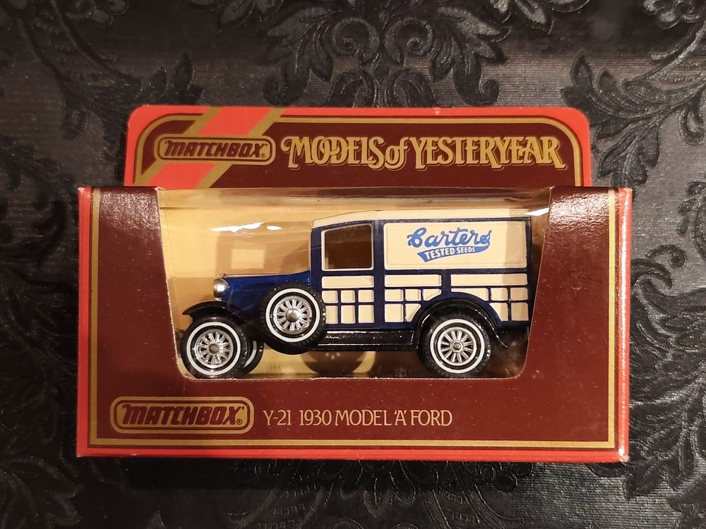Ford Van Model "A" (1930) by MATCHBOX (Models of Yesteryear). BARTER' SEEDS (Y-22)