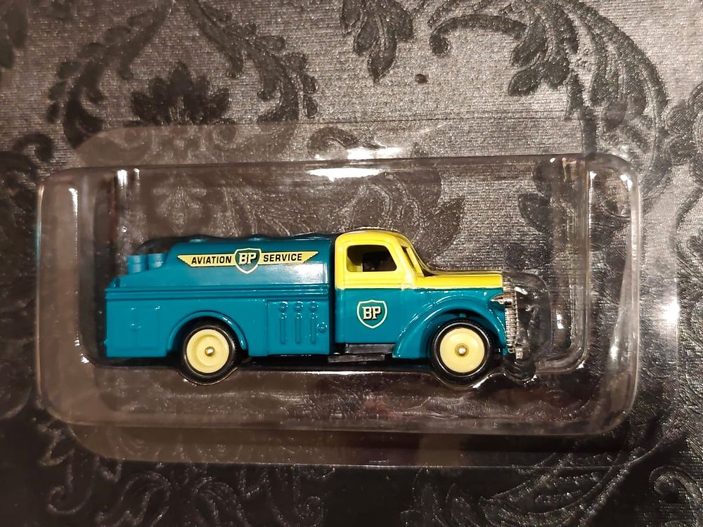 Ford Tanker (1939) by LLEDO (Days Gone by Classic Trucks & Vans Magazine). Issue no.08, British 