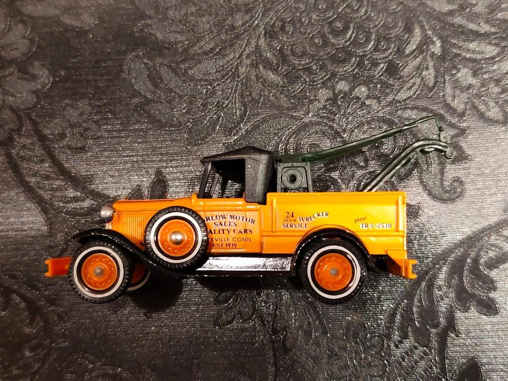 Ford Recovery Truck Model E by MATCHBOX (Models of Yesteryear). Barlow Motors promotional truck.