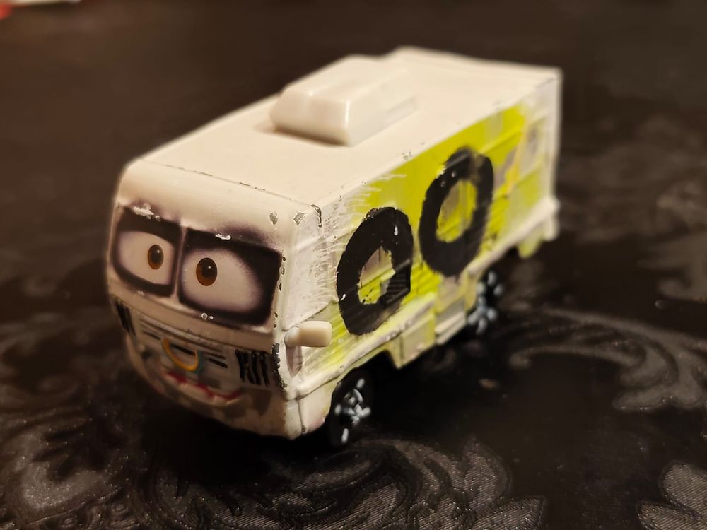 Disney Pixar - The Cars: model 02 by MATTEL