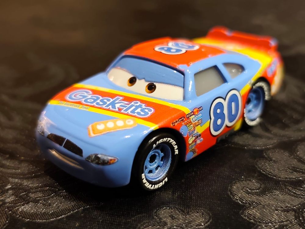 Disney Pixar - The Cars: model 06 by MATTEL