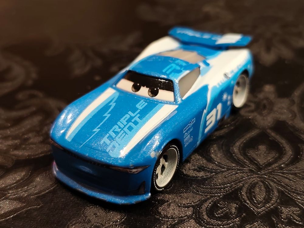 Disney Pixar - The Cars: model 13 by MATTEL