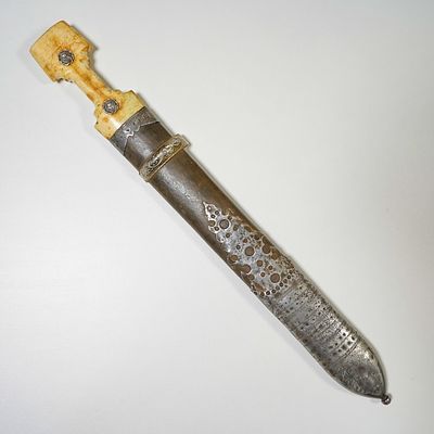 19 век. Великолепный аджаро-гурийский кинжал. Редкость!. Сталь, слоновая кость, серебро, дерево