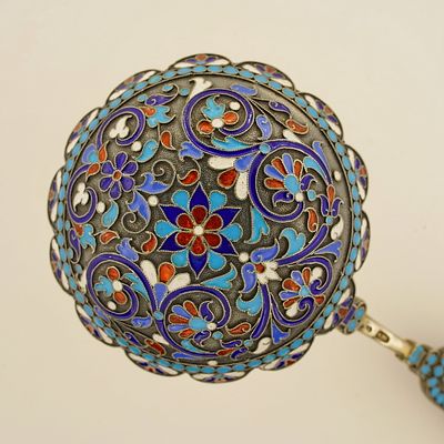 1870-90гг Большая ложка для меда, варенья. Серебро, эмаль. Густав Клингерт. Длина 16см. диаметр 