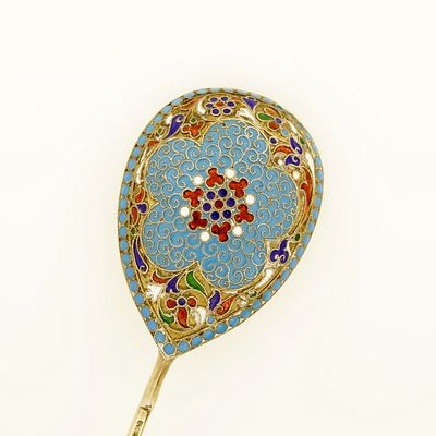 1898-1908 Шикарная Десертная ложка. Густав Клингерт. Серебро 84, Эмаль. Длина — 16,7 см. Вес: 