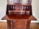 Maddox Chippendale Style Governor Winthrop Mahogany Secretary Desk Bookcase, Mid-20th Century. 33 Image - 2