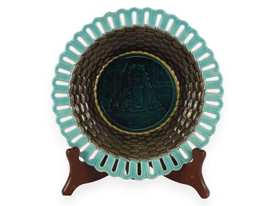 Wedgwood Majolica Reticulated Basketweave Plate with Embossed Scene. A decorative ceramic plate 