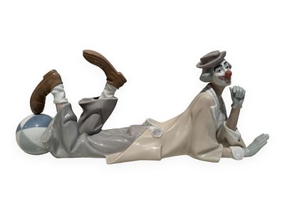 Lladro 4618 'Clown with Beach Ball' Porcelain Figurine. A Lladro porcelain figurine, model 