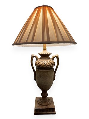 Stiffel Amber Tortoise Shell Urn Table Lamp. A Stiffel Amber Tortoise Shell Urn Table Lamp. The 