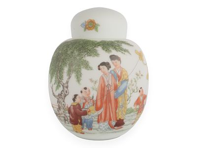 A Chinese Hand-Painted Frosted Glass Ginger Jar, Famille Rose Style. A lidded, globular jar 