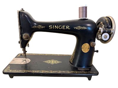 Antique Singer Sewing Machine. Model AC639364 - Works!