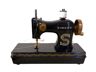 Singer Battery Operated Chain Stitch Children's Sewing Machine. Model A2401 - Untested. Requires 