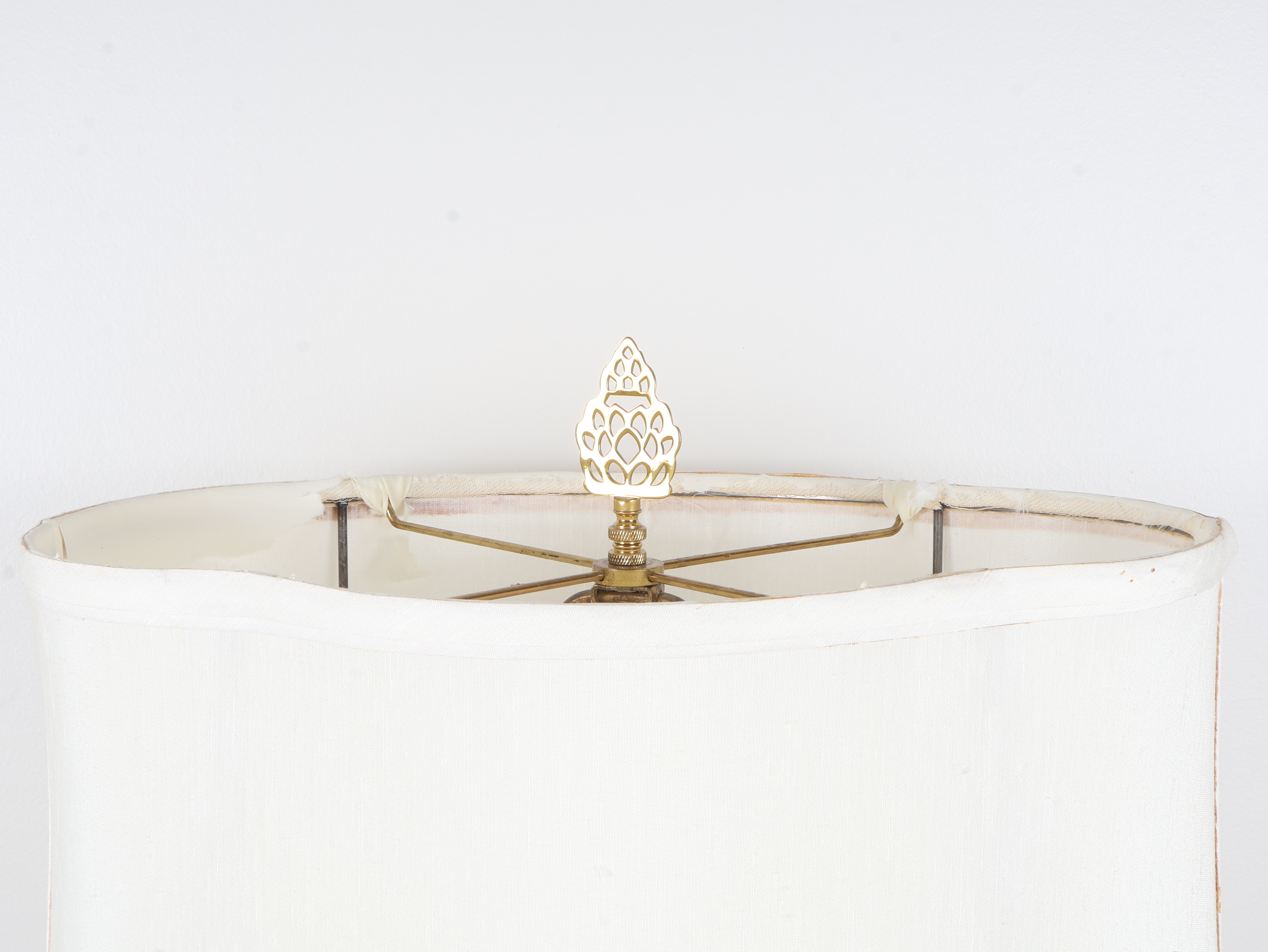 Hollywood Regency Style Intertwined Swan Ceramic Table Lamp
