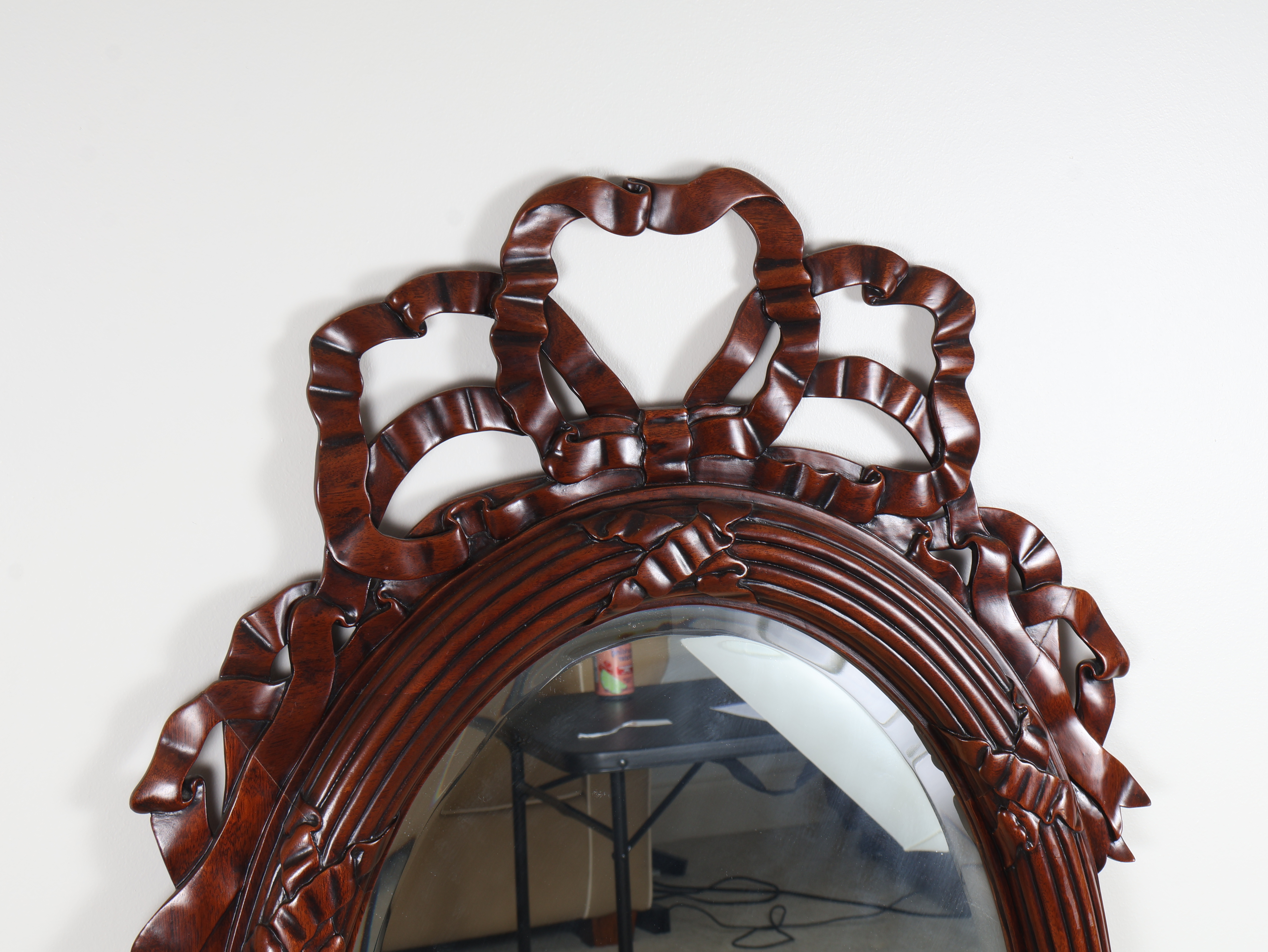 LaBarge Chippendale Style Carved Ribbon and Bow Motif Oval Wall Mirror
