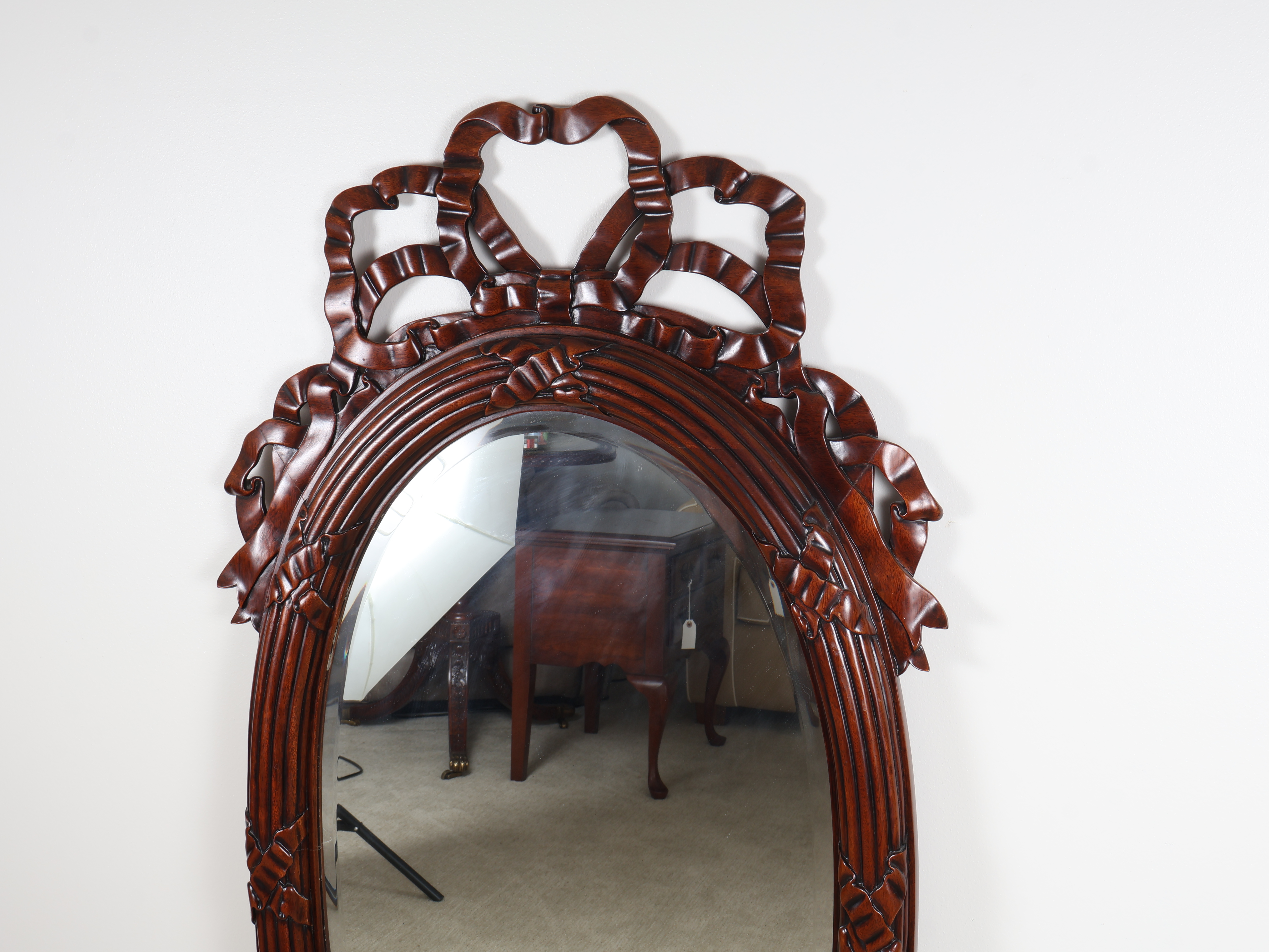 LaBarge Chippendale Style Carved Ribbon and Bow Motif Oval Wall Mirror