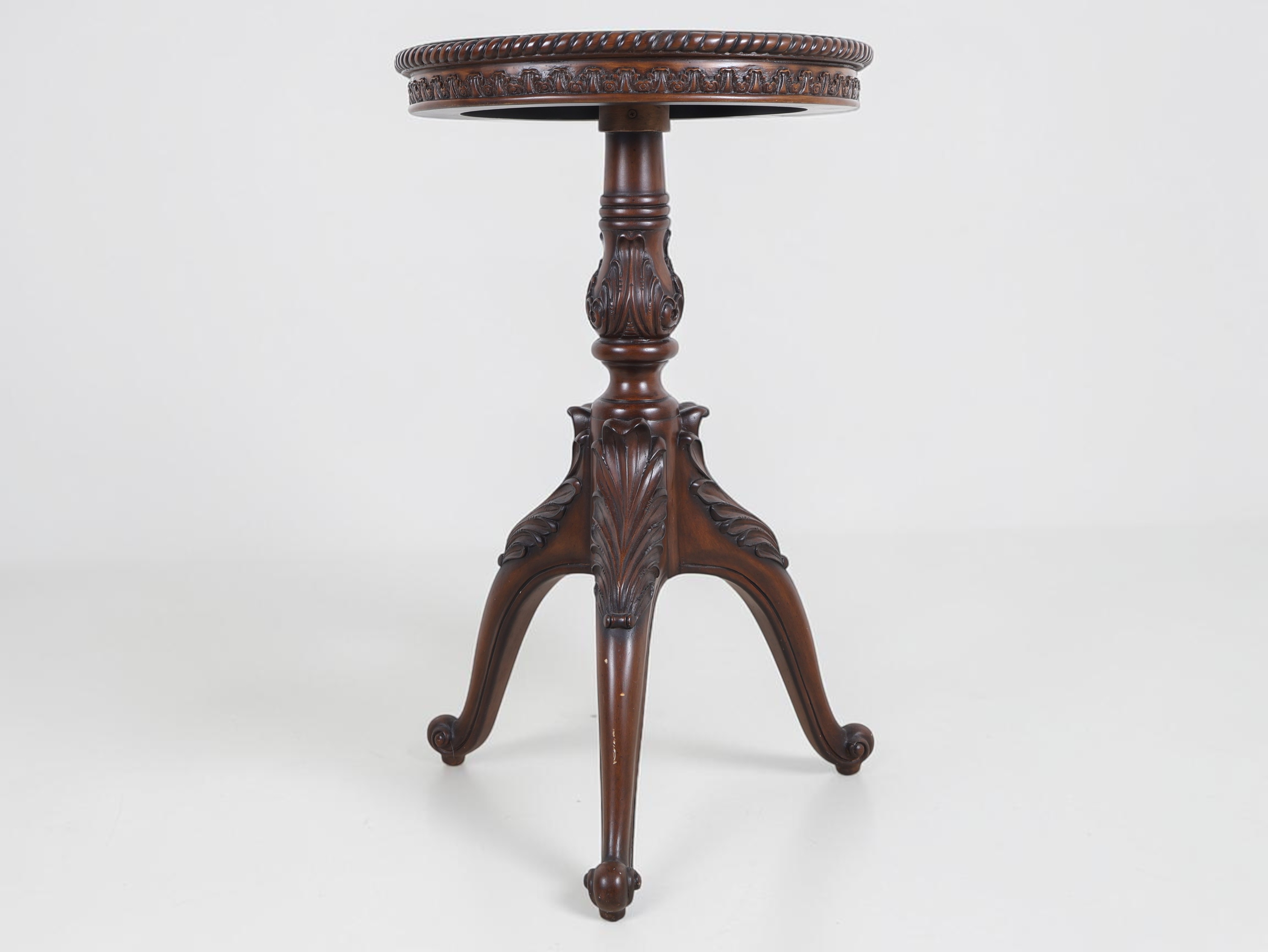 Chippendale Style Mahogany Tripod Pedestal Side Table