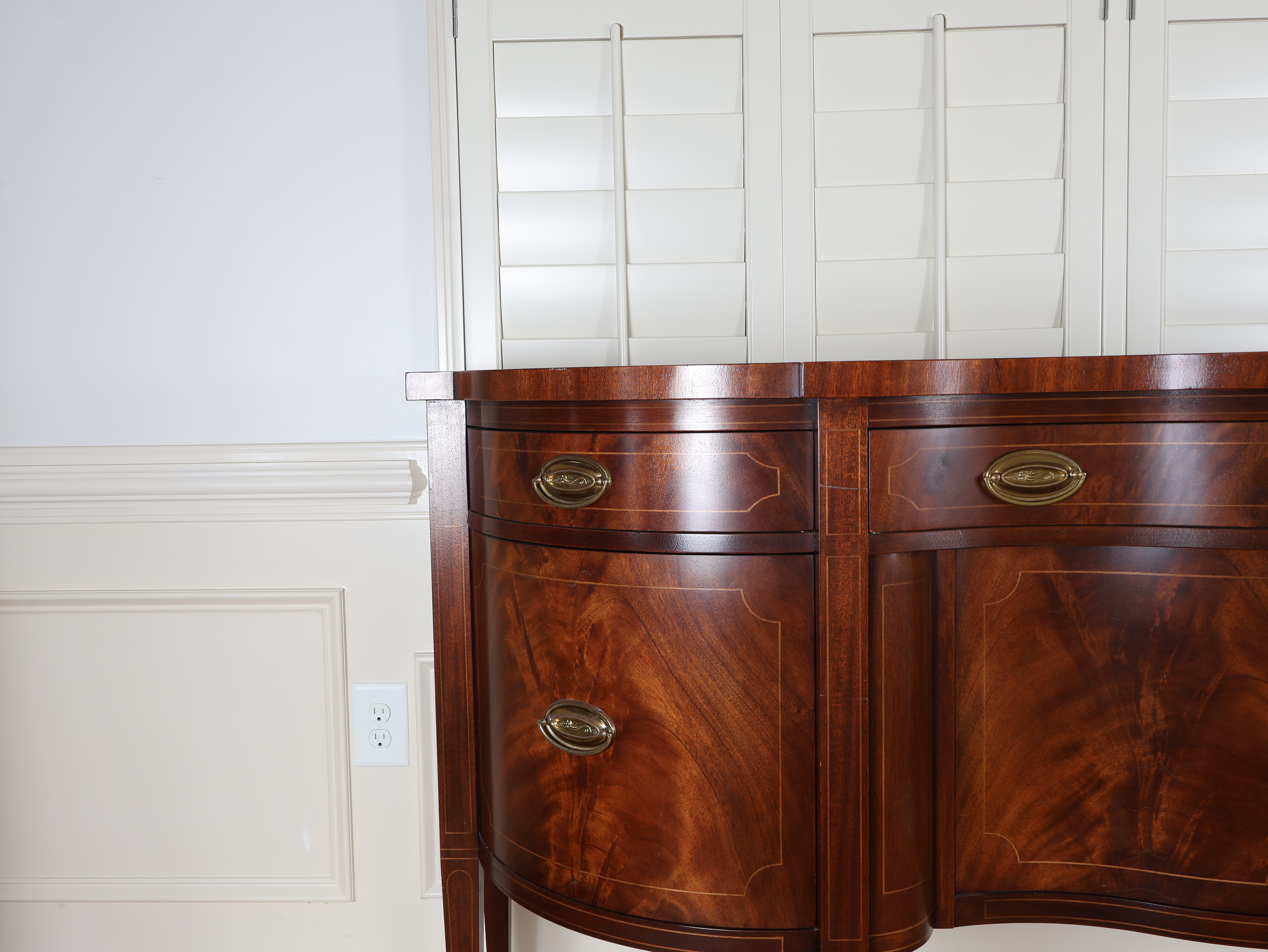 Baker Furniture Collector's Edition Federal Style Serpentine Mahogany Sideboard