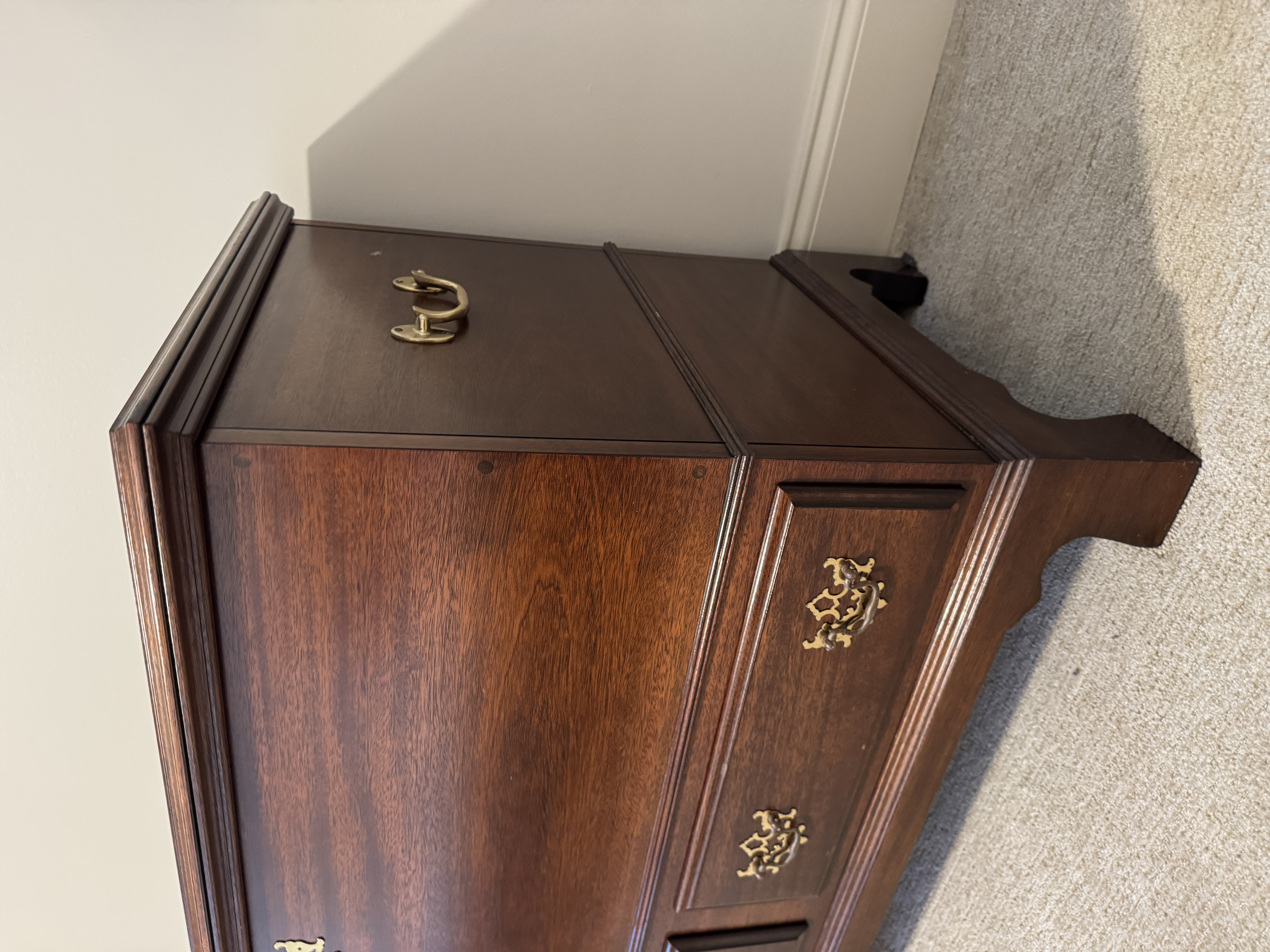 Chippendale Style Mahogany Veneered Cedar Lined Blanket Chest with Two Drawers