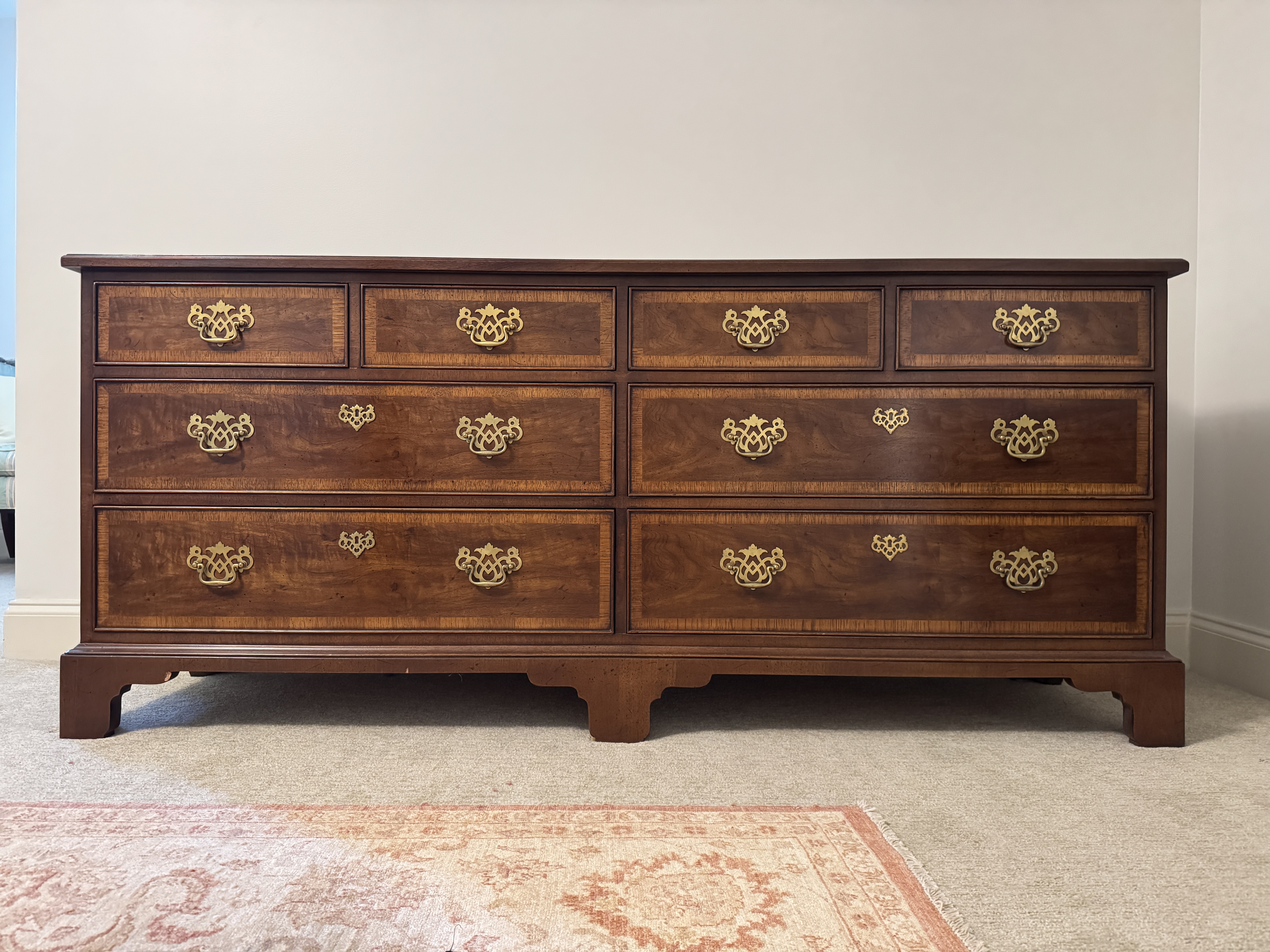 Henredon 18th Century Portfolio Mahogany Eight Drawer Dresser