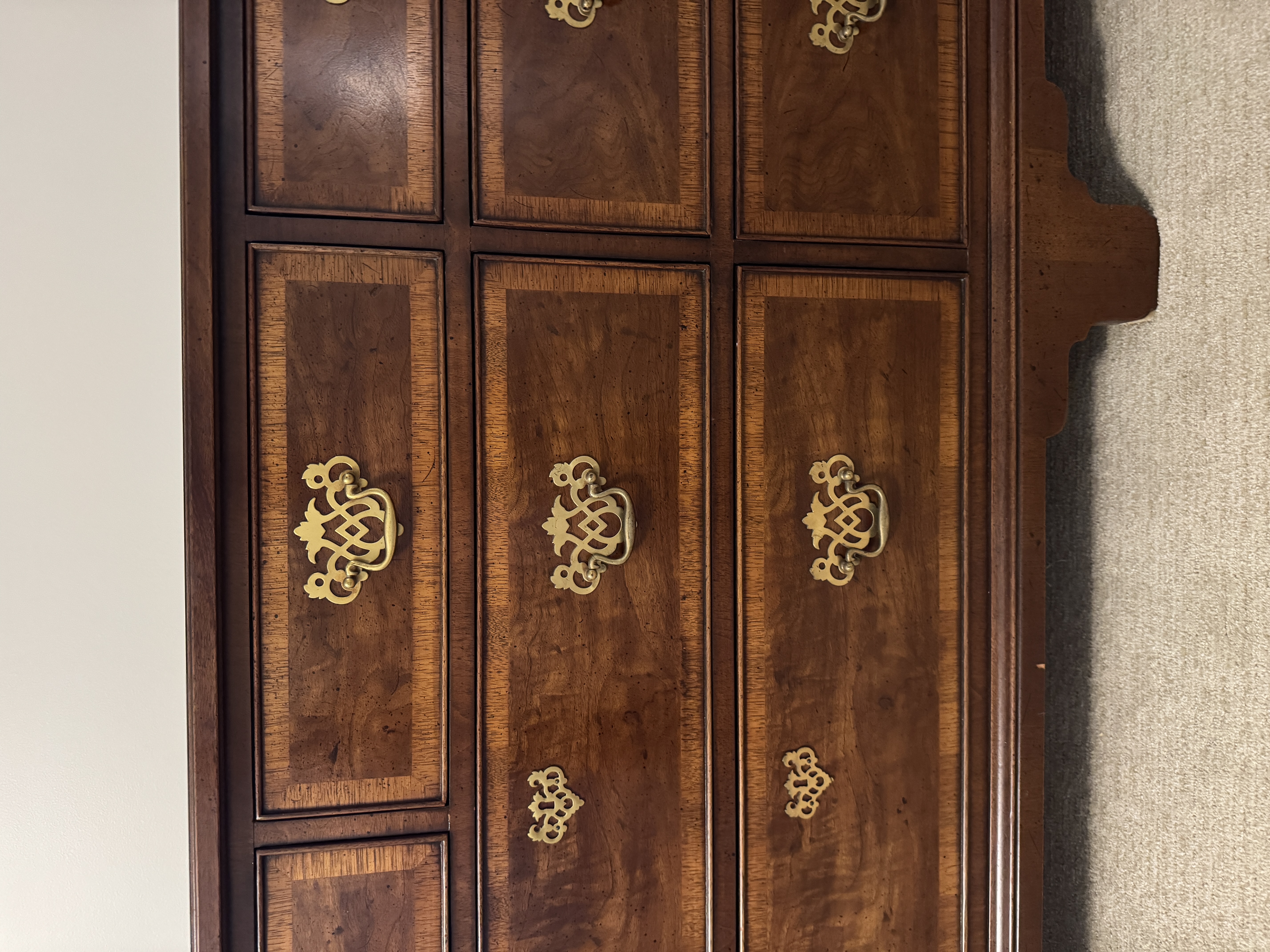 Henredon 18th Century Portfolio Mahogany Eight Drawer Dresser