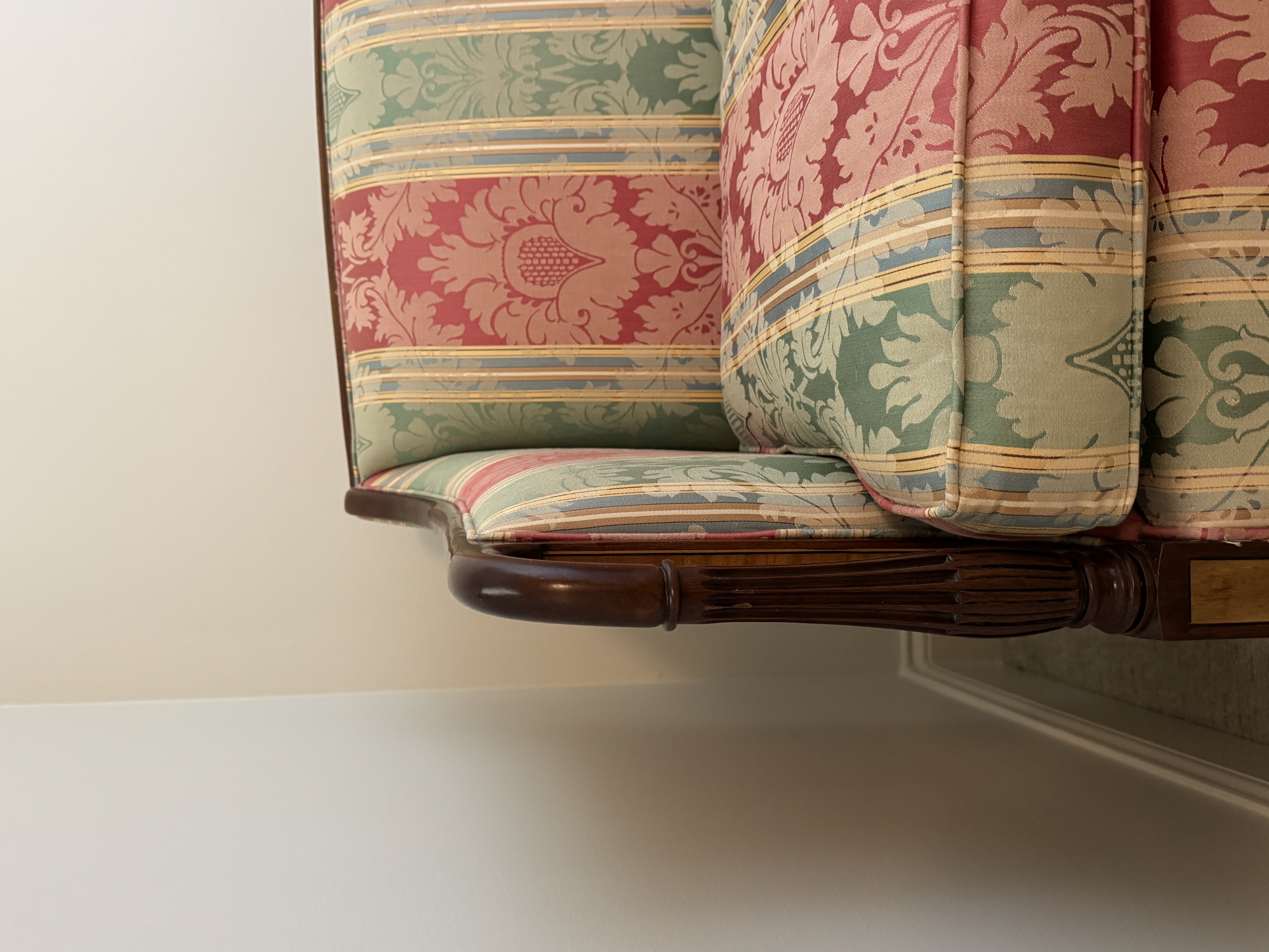 Southwood Sheraton Style Inlaid Mahogany Settee
