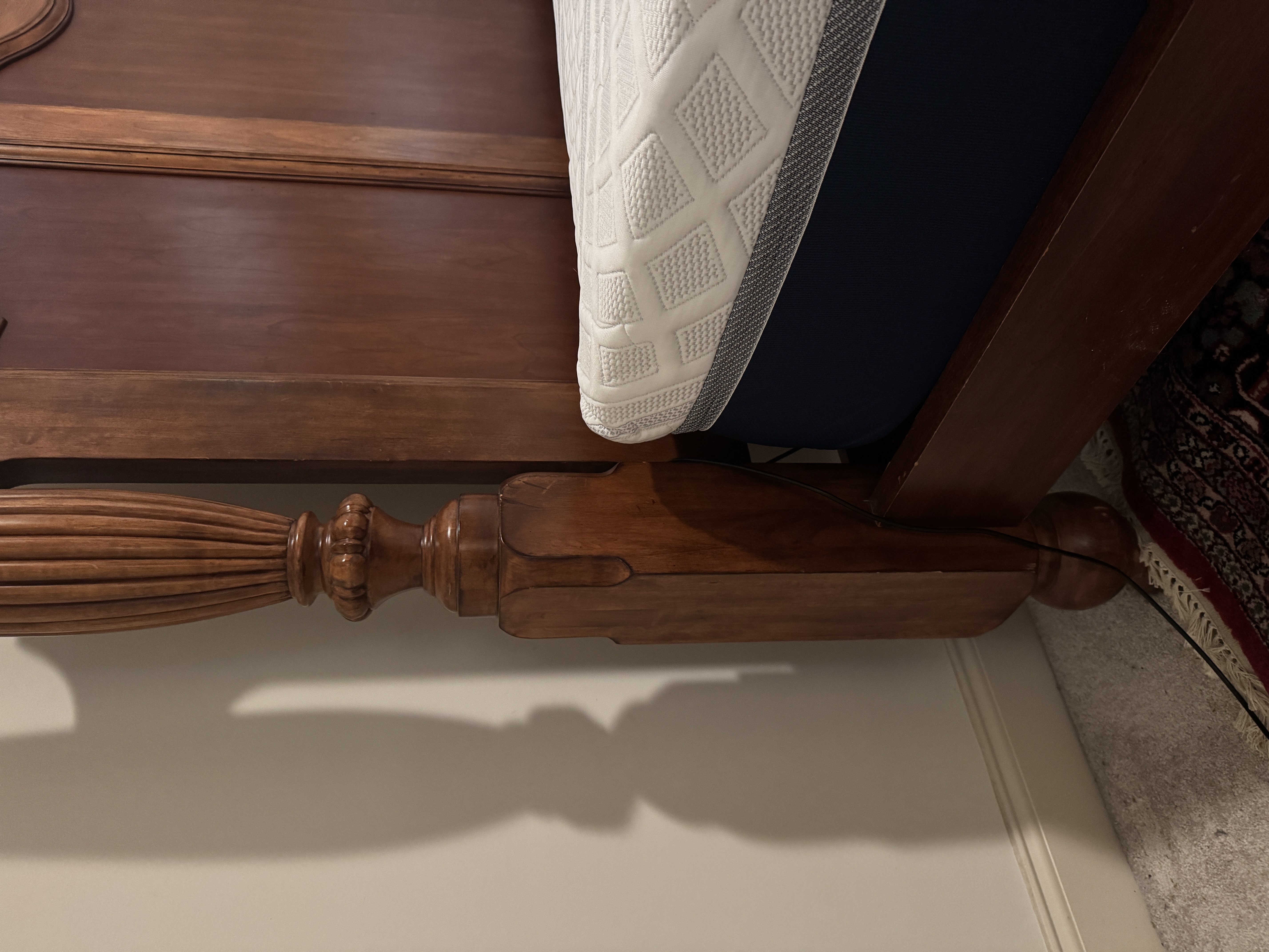 King Size Traditional Carved Hardwood Four Poster Bed