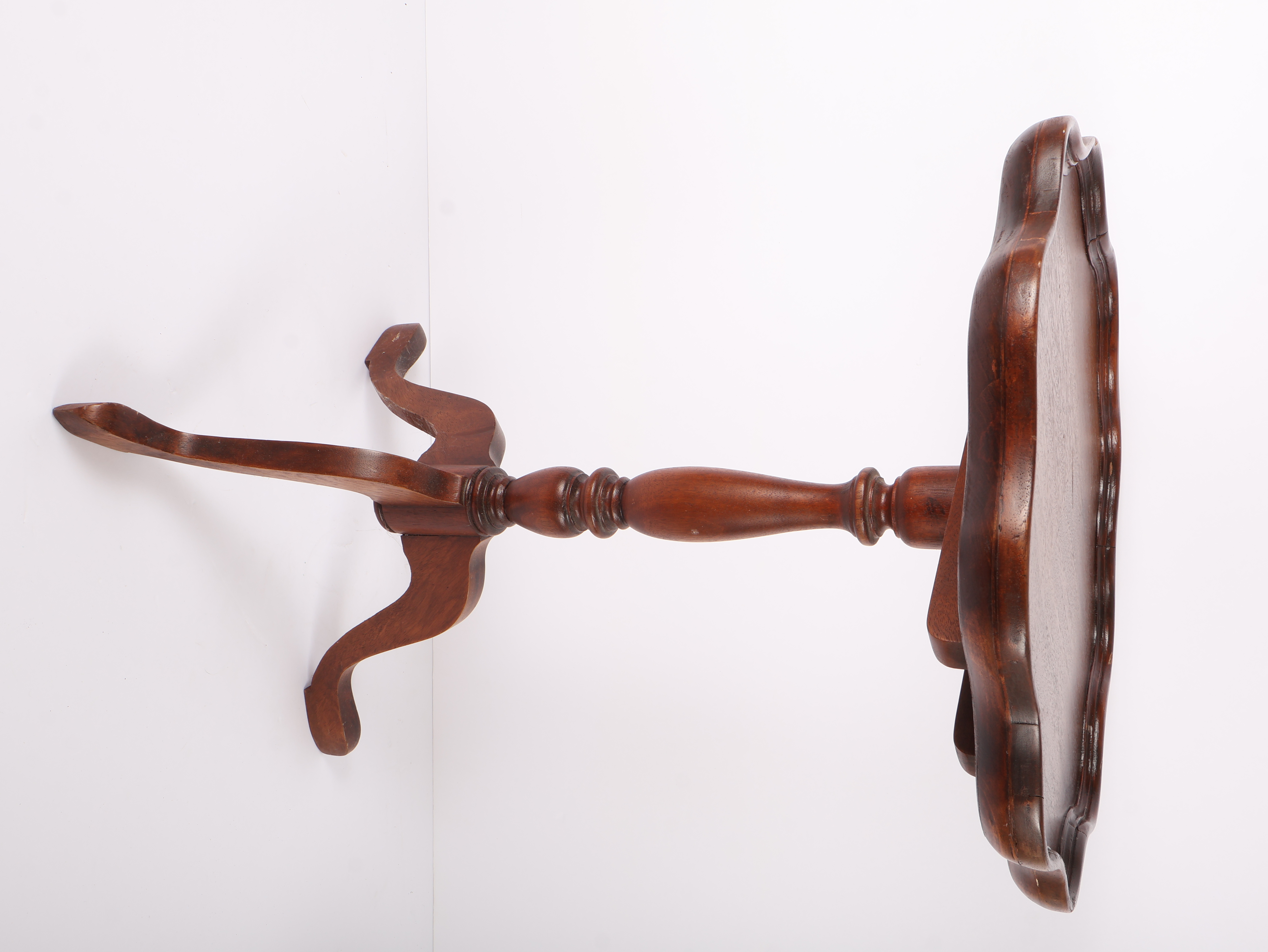 Chippendale Style Mahogany Tilt-Top Piecrust Side Table