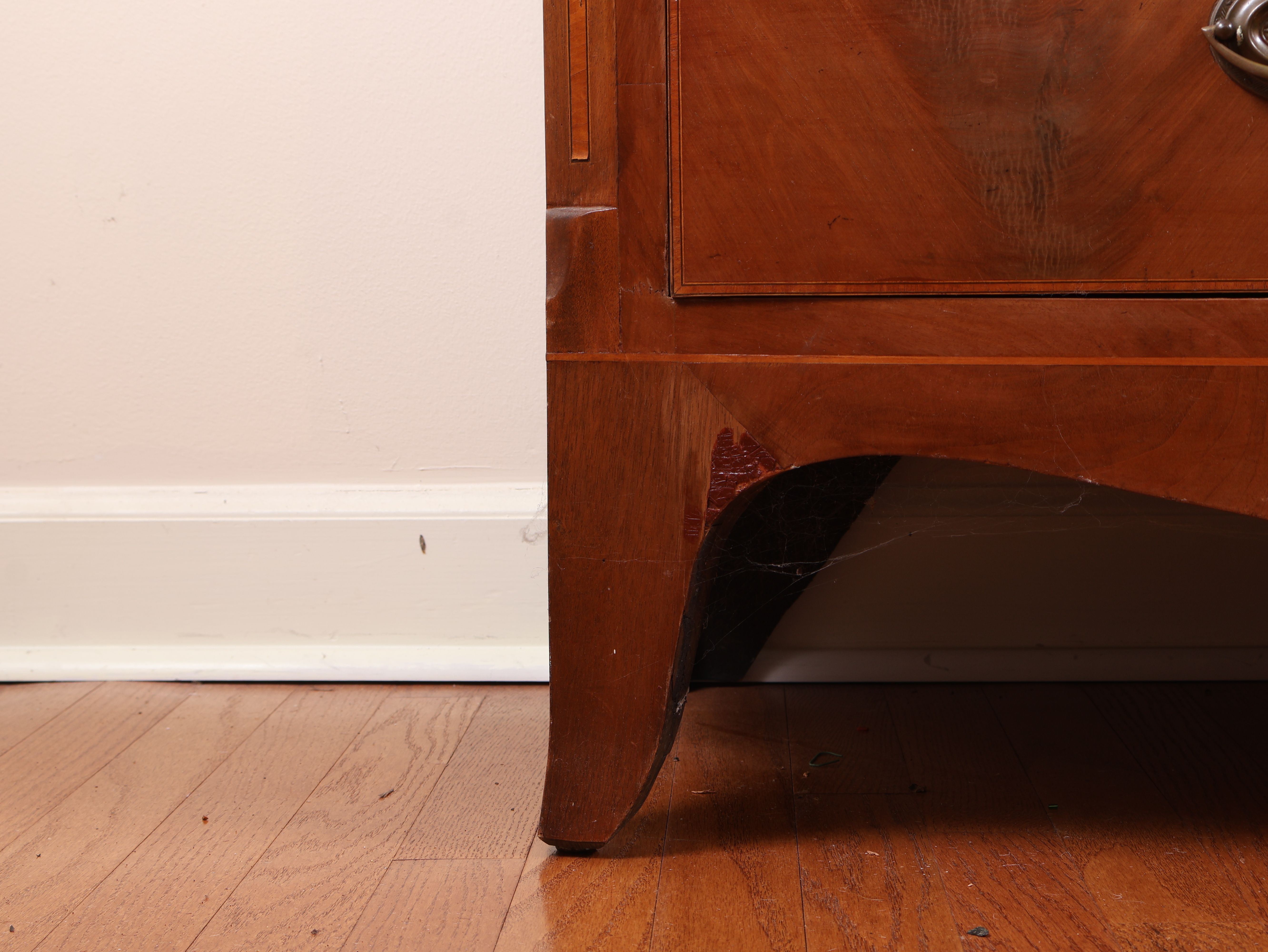 Federal Mahogany Bowfront Chest of Drawers