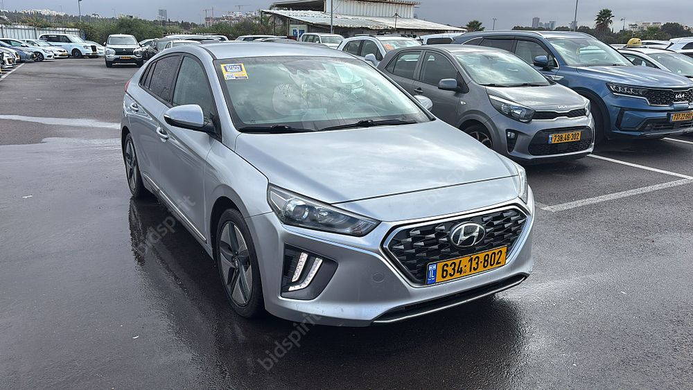 חן, פישר, גבאי, משרד עורכי דין | חן פישר גבאי 10 רכבים