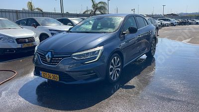 רנו מגאן מודל 2023. 150,197 ק"מ, יד ראשונה. תיבת הילוכים: אוטומטי
צבע: אפור, מנוע: דיזל, נפח