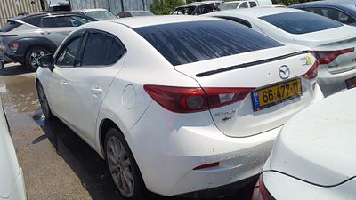 מאזדה 3 מודל 2014. 206,085 ק"מ, יד חמישית. תיבת הילוכים: אוטומטי
צבע: לבן, מנוע: בנזין, נפח