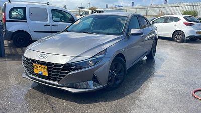 יונדאי אלנטרה מודל 2022. 144,110 ק"מ, יד שנייה. מחיר מחירון: ₪130,500. תיבת הילוכים: אוטומטי 