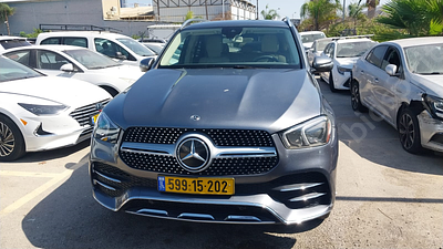 מרצדס GLE350D מודל 2021. 123,347 ק"מ, יד שנייה. מחיר מחירון: ₪234,360. תיבת הילוכים: אוטומטי 