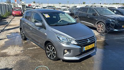 מיצובישי ספייס סטאר מודל 2021. 40,261 ק"מ, יד ראשונה. מחיר מחירון: ₪61,700. תיבת הילוכים: 