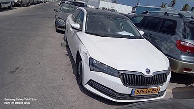 סקודה סופרב מודל 2020. יד שלישית. מחיר מחירון: ₪118,000. תיבת הילוכים: אוטומטי
צבע: לבן, מנוע: 