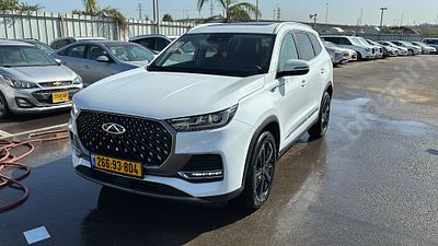 צ'רי טיגו 8 פרו מודל 2025. 11,631 ק"מ, יד ראשונה. מחיר מחירון: ₪149,000. תיבת הילוכים: אוטומטי 