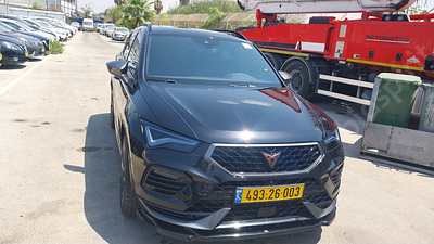 סיאט אטקה מודל 2023. 33,560 ק"מ, יד שנייה. מחיר מחירון: ₪172,400. תיבת הילוכים: אוטומטי
צבע: 