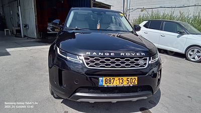 רובר R.ROVER EVOQUE מודל 2022. 90,992 ק"מ, יד שנייה. מחיר מחירון: ₪308,590. תיבת הילוכים: 