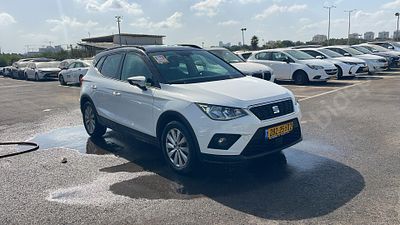 סיאט ארונה מודל 2020. 130,232 ק"מ, יד שנייה. מחיר מחירון: ₪81,000. תיבת הילוכים: אוטומטי
צבע: 