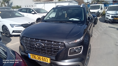 יונדאי VENUE מודל 2022. 143,296 ק"מ, יד ראשונה. תיבת הילוכים: אוטומטי
צבע: אפור, מנוע: בנזין 