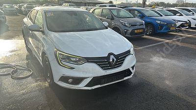 רנו גרנד קופה מודל 2018. 281,133 ק"מ, יד שלישית. תיבת הילוכים: אוטומטי
צבע: לבן, מנוע: דיזל 