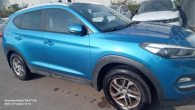 יונדאי טוסון מודל 2016. 192,371 ק"מ, יד שנייה. תיבת הילוכים: אוטומטי
צבע: כחול, מנוע: בנזין 