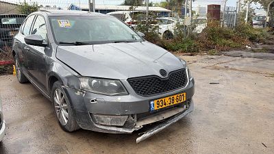 סקודה אוקטביה מודל 2017. 289,912 ק"מ, יד רביעית. מחיר מחירון: ₪49,500. תיבת הילוכים: אוטומטי 