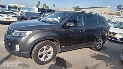 קיה סורנטו מודל 2014. 192,889 ק"מ, יד שישית. מחיר מחירון: ₪36,000. תיבת הילוכים: אוטומטי
צבע: 