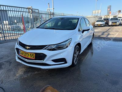 שברולט קרוז מודל 2017. 165,562 ק"מ, יד שנייה. מחיר מחירון: ₪22,000. תיבת הילוכים: אוטומטי
צבע: 