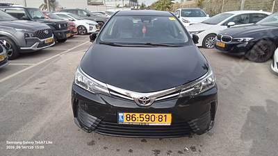 טויוטה קורולה מודל 2016. 223,995 ק"מ, יד שלישית. מחיר מחירון: ₪42,000. תיבת הילוכים: אוטומטי 